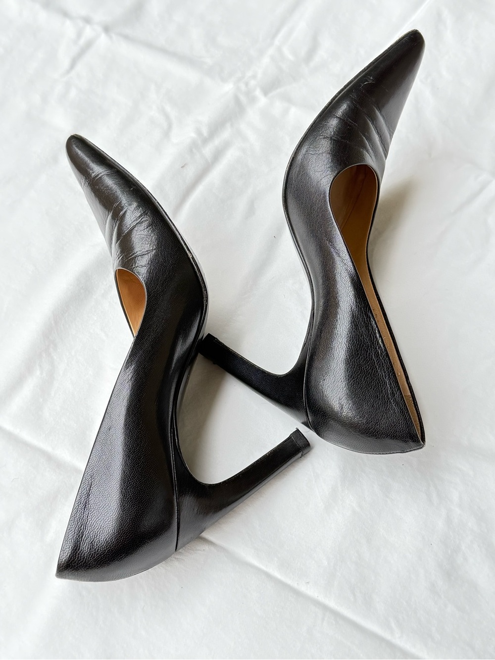 Gucci Black Leather Pointed-Toe Pumps - Picture 7 of 7